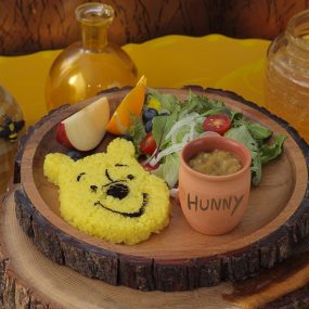 「プーさん」はちみつリンゴカレー